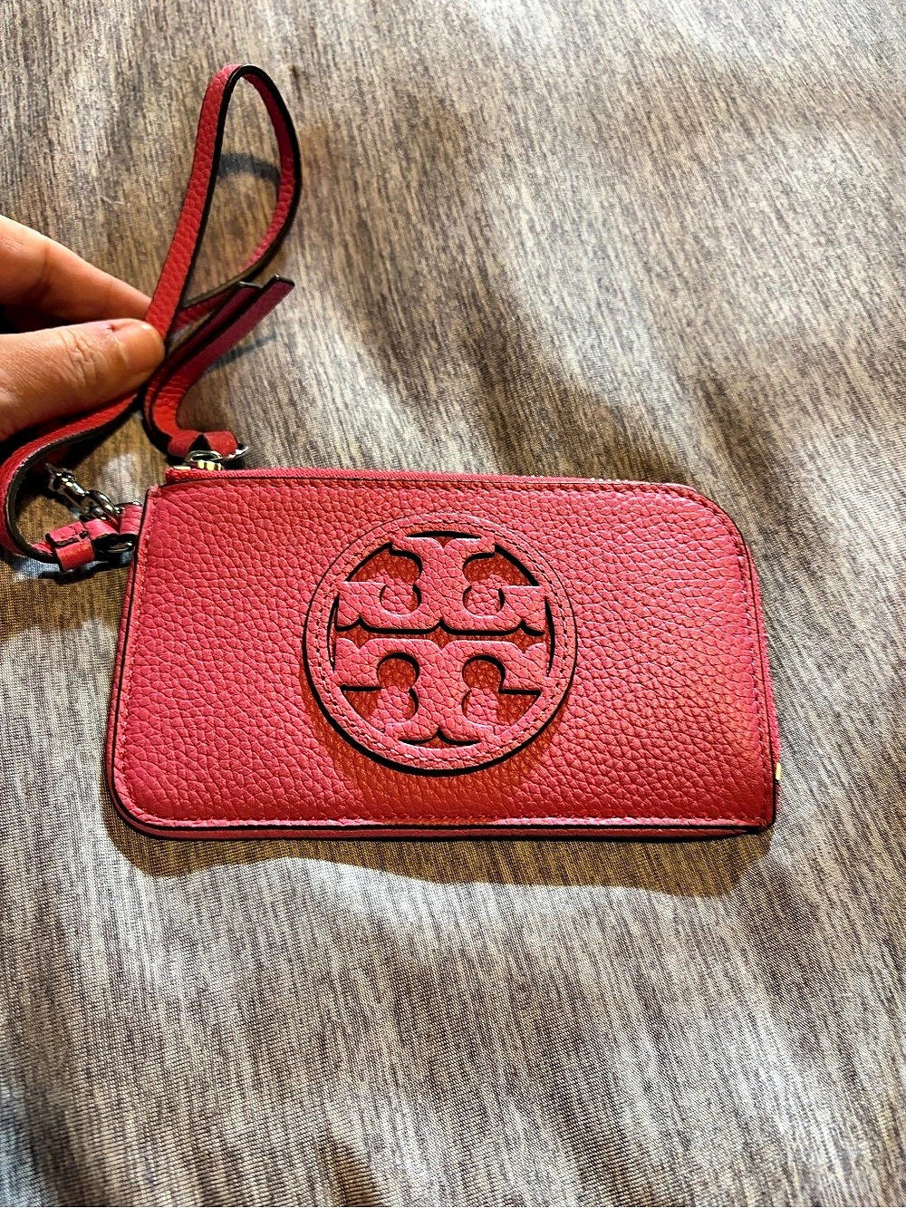 Tory Burch Robinson Zip Coin Case / Wristlet Red